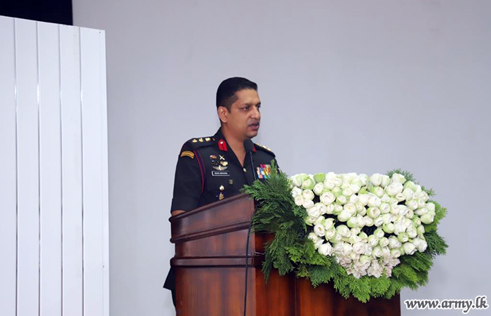 பீரங்கி பயிற்சி பாடசலைக்குபுதிய படைத்  தளபதி பதவியேற்பு