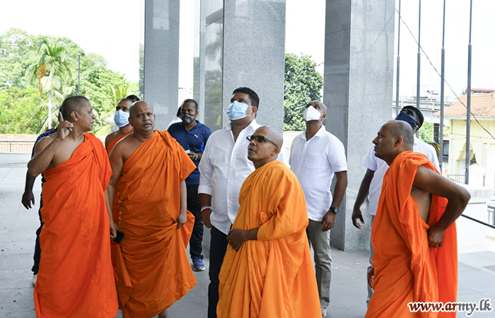 Commander Evaluates ‘Vidyalankara Pirivena’ Construction Work & Offers More Assistance