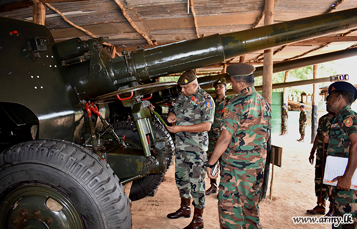 Commander Artillery Brigade Makes First official visit to 8 SLA