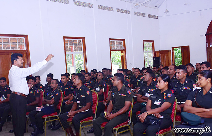 மத்திய பாதுகாப்பு படையினருக்கு 'மனித உரிமைகள்' தொடர்பான  சொற்பொழிவு 