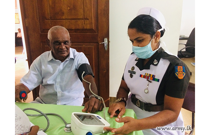 HAHN Project Takes Care of Veterans at Bolagala on 'Elders' Day'