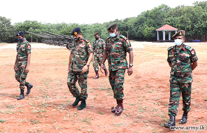 யாழ் பாதுகாப்பு கட்டளைத் தளபதி 515 ஆவது பிரிகேட் படைத் தலைமையகத்திற்கு விஜயம்