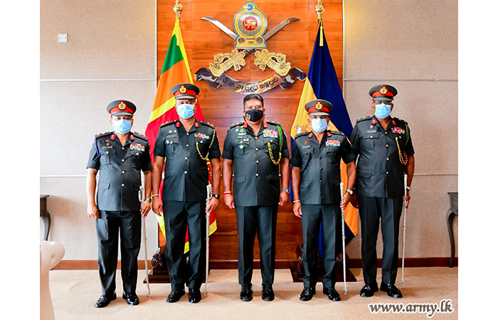 All Four New Majors General Receive Insignia from the Army Chief