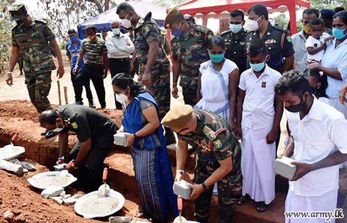 மற்றுமொரு தேவையுடைய குடும்பத்திற்கு 212 வது பிரிகேட்டின் வீடு 