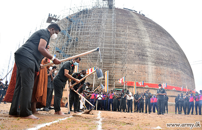 සඳහිරු සෑය අභිමුව බුද්ධ මන්දිරයක් ඉදිකිරීමට මුල්ගල තබයි