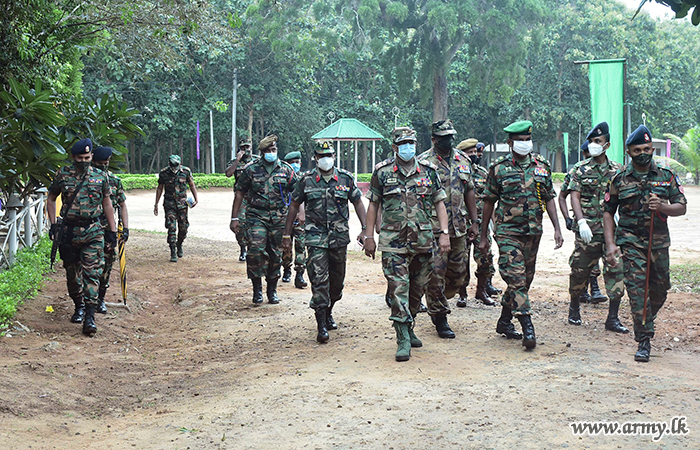 මුලතිව් ආරක්‍ෂක සේනා ආඥාපති තම බලප්‍රදේශය තුළ පිහිටි ඒකකයන්හි කොවිඩ් 19 පැතිරීම වැළැක්වීමේ සෞඛ්‍ය ආරක්‍ෂක ක්‍රමවේදයන් ක්‍රියාත්මක කිරීම පිළිබඳ නිරීක්‍ෂණයක