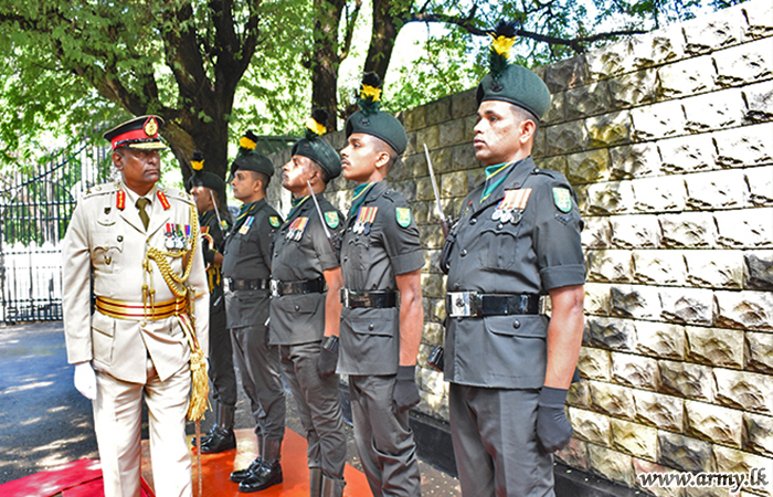 මේජර් ජෙනරල් හරේන්ද්‍ර රණසිංහ 56 වන සේනාංකයේ නව සේනාංකාධිපති ලෙස රාජකාරී අරඹයි