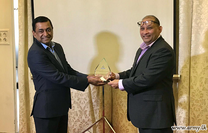 இங்கிலாந்து இலங்கைக்கான உயர் ஸ்தானிகராலய பாதுகாப்பு ஆலோசகருக்கு முன்னாள் இராணுவ வீரர்கள் பாராட்டு