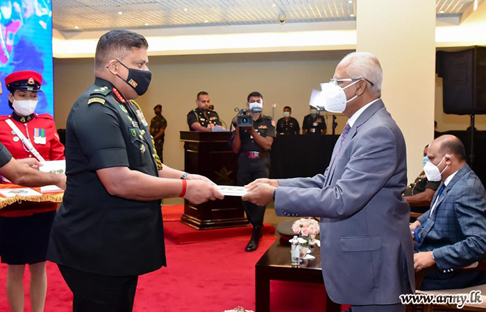 Milestone ‘Sri Lanka Army Way Forward Strategy 2020-2025’ Formally Launched at Army HQ