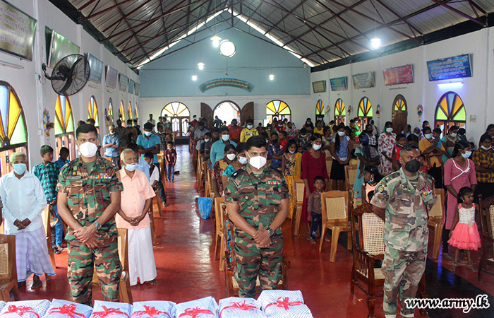 Troops Buy School Accessories for Students at Anavilandankulam   