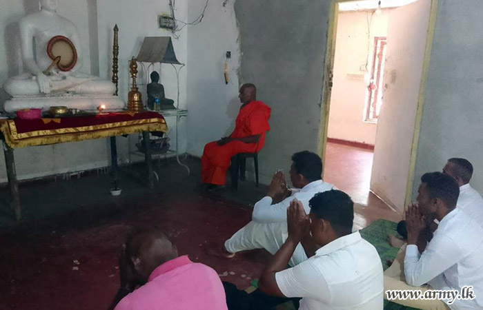 Charity Event at Pokunugala Temple Organised by 11 SLNG