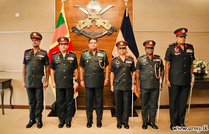 Promoted Major Generals Receive New Rank Insignia from Commander of the Army