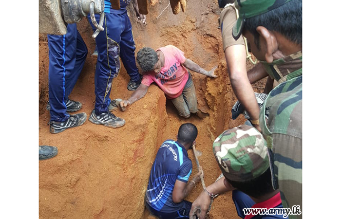 'Army’s Good Samaritans' Rescue Trapped Lives in Thalangama