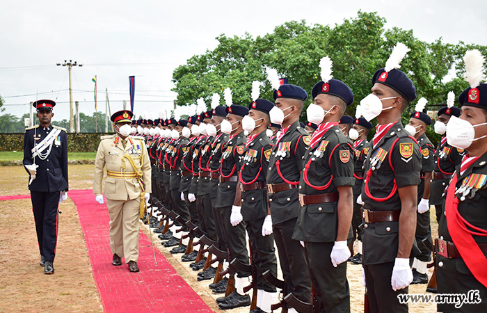 Outgoing 66 Infantry Division's GOC Given Farewell