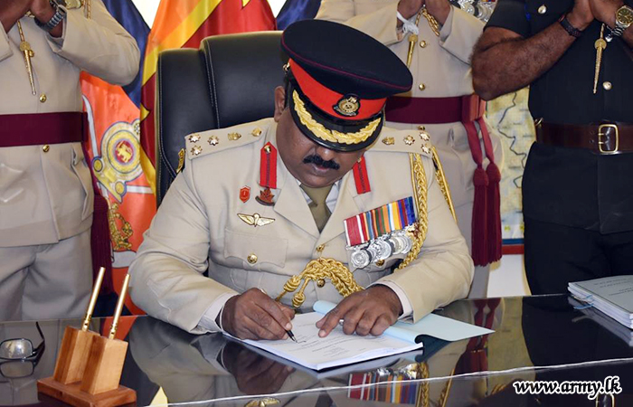 12 ஆவது பிரிவின் புதிய தளபதி கடமைகளை பொறுப்பேற்றார்