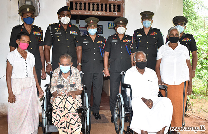 வன்னியிலுள்ள வறுமையான மாணவர்களுக்கு பாடசாலை உபகரணங்கள் மற்றும் சக்கர நாற்காலி வழங்கிவைப்பு