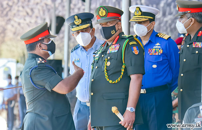 சுதந்திர ஒத்திகைகயை இராணுவத தளபதி மேற்பார்வை செய்தார்.