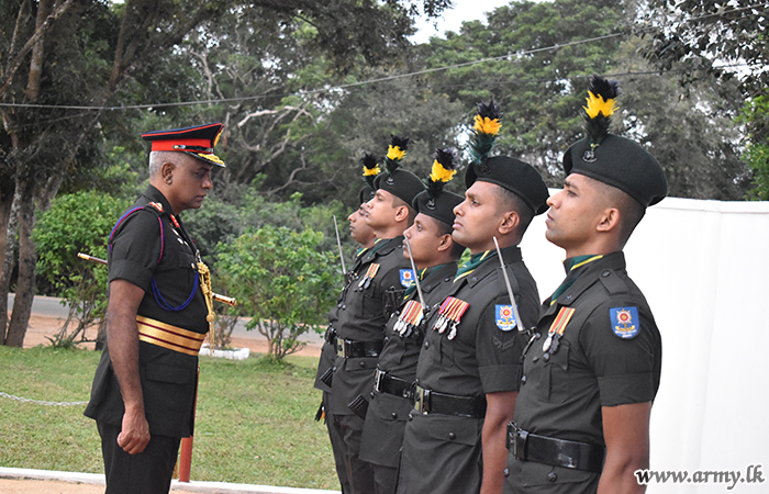 64 Division GOC Makes Familiarization Tours