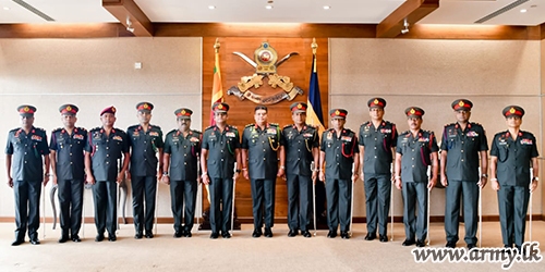 Promoted Major Generals Privileged to Receive New Rank Insignia from Their Chief  