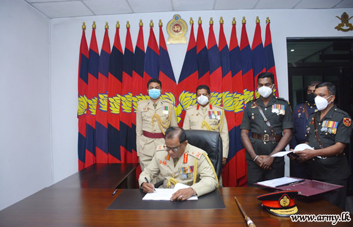 பொறியியல் படையணியின் புதிய தளபதிக்கு கௌரவ மரியாதை