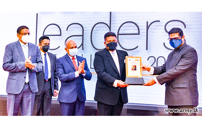 இலங்கையின் 2020 க்குகான  அங்கிகரிக்கப்பட்ட  நிறுவன விருது வழங்கல் விழாவில் சிறந்த தலைமையத்துவத்திற்கான கௌரவம் இராணுவ தளபதிக்கு 