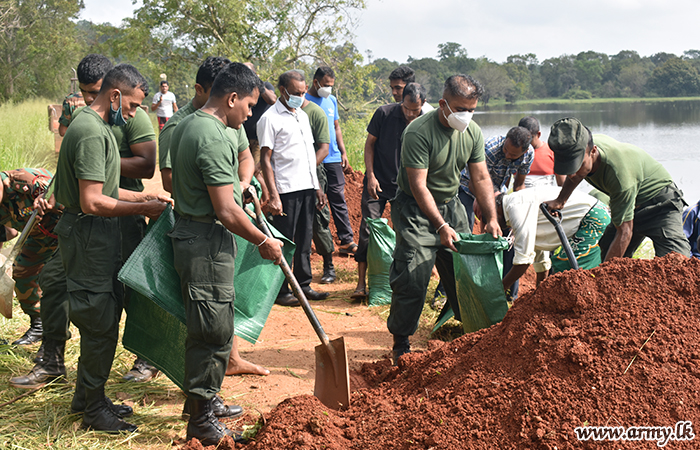 53 Division Troops Repair Tank Bund Leak