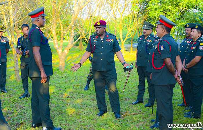 මුලතිව් ආරක්‍ෂක සේනා මූලස්ථානයේ නව ආඥාපති 64 වන සේනාංකයේ සංචාරයක