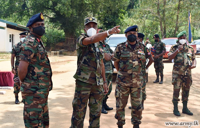 இராணுவ பயிற்சி கட்டளையின் தளபதி கொத்மலை அனர்த்த முகாமைத்துவ பிரிவுக்கு விஜயம்