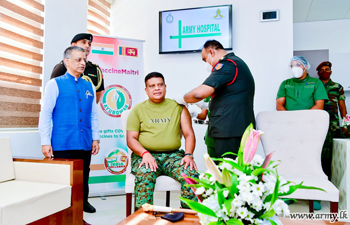 Demonstrating True Leadership Traits, General Shavendra Silva Gets His COVID-19 Vaccine