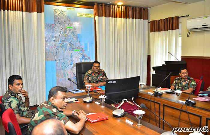காயமடைந்த போர் வீரர்களுடன் கிழக்கு தளபதி சந்திப்பு 