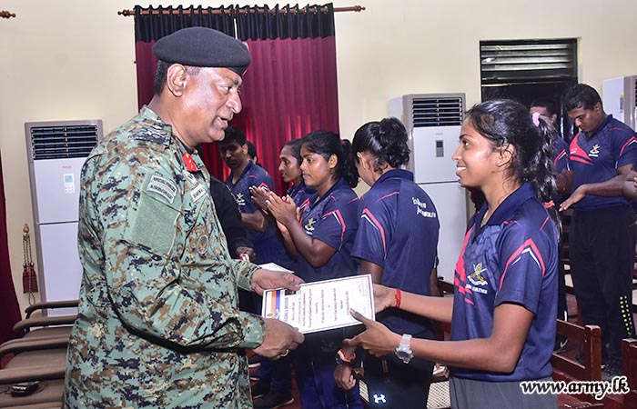 இராணுவ தடகள வீரர்களுக்கு மாதுரு  ஓயாவில் வெளிக்கள செயற்பாட்டு பயிற்சி செயலமர்வு 
