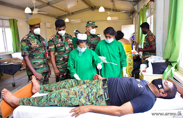 Kilinochchi Commander among Blood Donors at SFHQ-KLN to Save Civilian Lives  