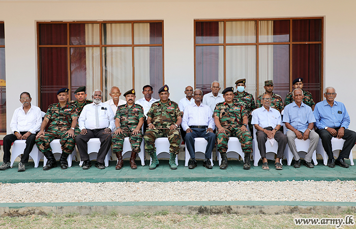 Jaffna-based Retired Tri service Veterans Entertained at Thal Sevana