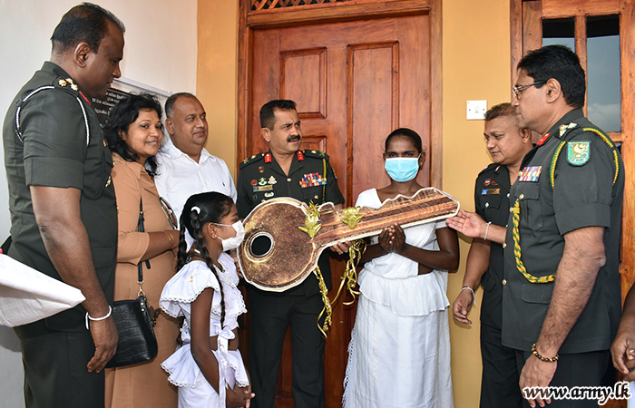 Thambiyawa Mother Gets New House with 212 Brigade Initiative  