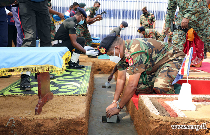 Jaffna Commander Begins to Build Two Houses for the Underprivileged