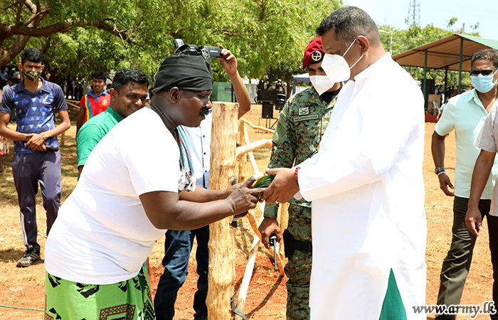 Jaffna Troops & Civilians Mark New Year Day Festival with Traditional Games & Features