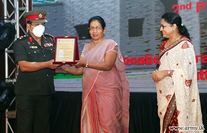 'இலங்கை தேசிய தொழில் பயிற்சி விருதுகள் – 2020 இல் ரணவீரு வள மையத்திற்கு 2 ம் இடம்