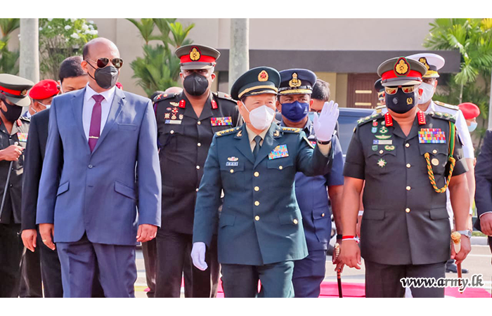 Secy Defence, Chief of Defence Staff & Service Chiefs at Airport Bid Goodbye to Chinese Defence Minister