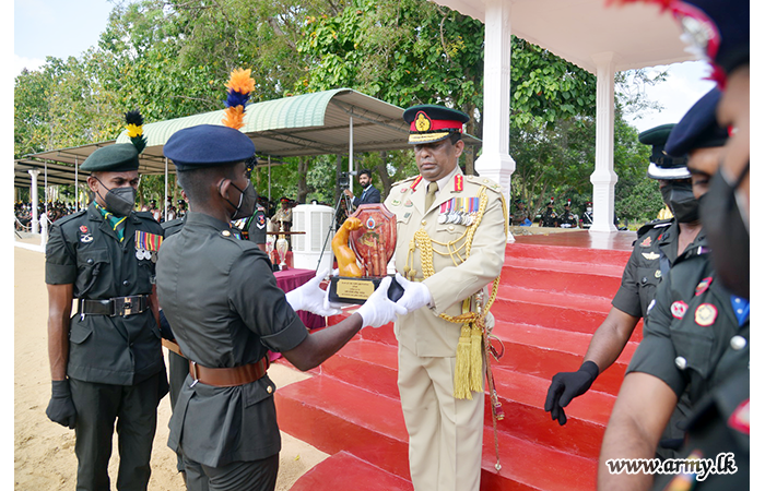 New Recruits at Puttalam SLARTC Pass Out in Colourful Parade