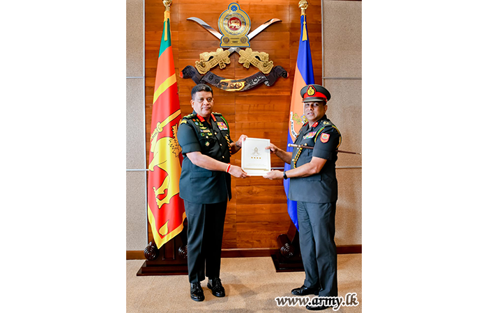 Commander Commends Retiring Major General Sarada Samarakoon's Services 