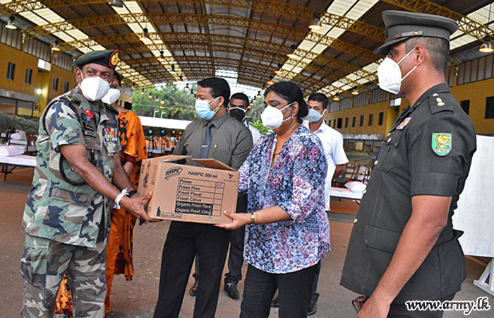 මන්නාරම සහ වන්නි භටපිරිස් නව කොරෝනා ආසාදිතයින් සඳහා අතරමැදි ප්‍රතිකාර මධ්‍යස්ථාන සූදානම් කරයි  