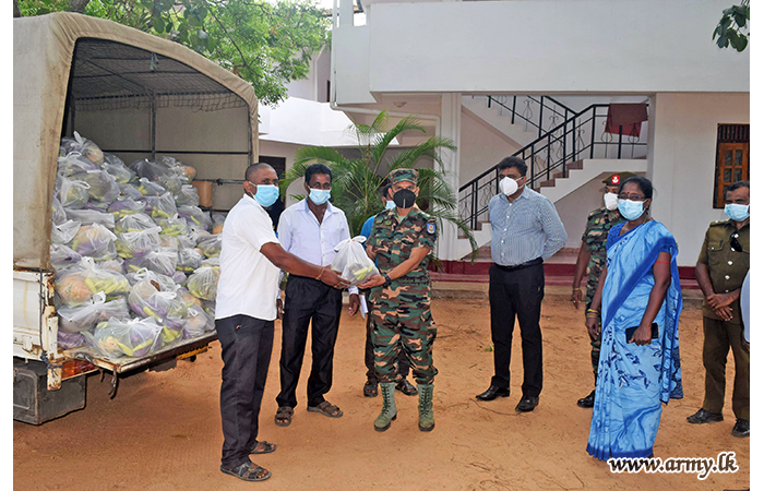 Needy Families Given Free Vegetables