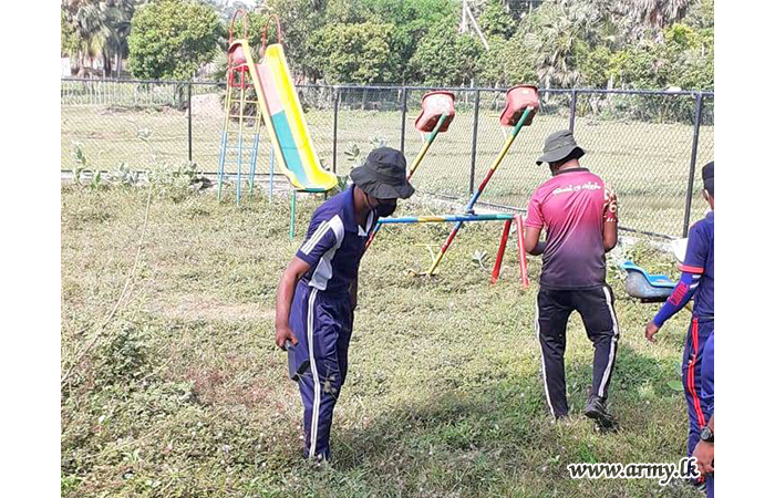 591 Brigade Troops Renovate Wattapalai Children's Park