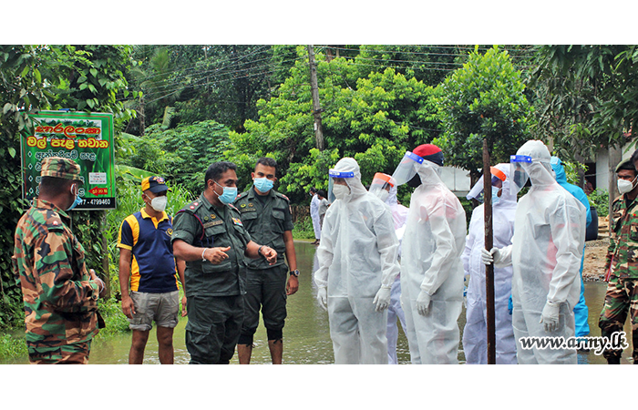 ගංවතුරෙන් ආපදාවට පත් කොවිඩ් - 19 ආසාදිතයින් යුද්ධ හමුදාවේ මැදිහත්වීමෙන් රෝහල්ගත් කරයි