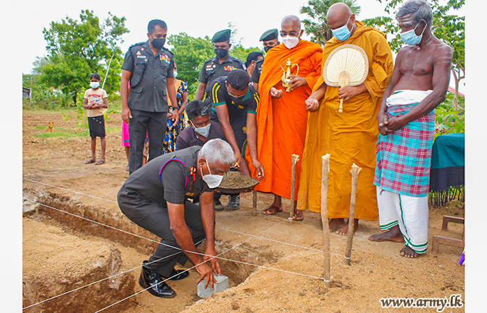 Buddhist Monks with 64 Division Troops Begin to Build New House for Needy Family in Mullaittivu