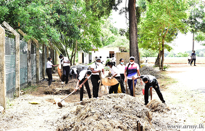 5 SLAWC Troops Initiate Production of Organic Fertilizer 