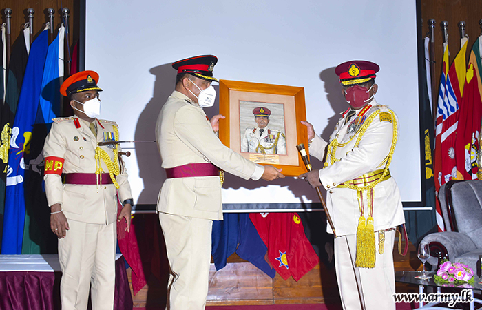 Outgoing Mullaittivu Commander amid Simple Military Formalities Relinquishes Office