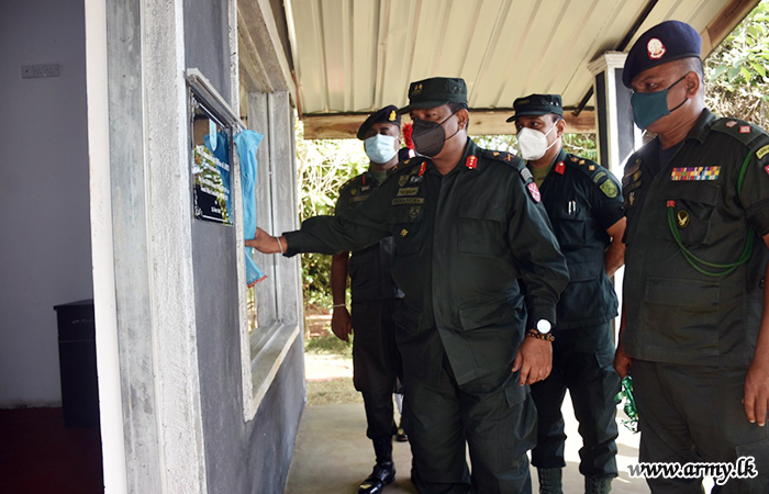 53 Div GOC Makes Formal Visit to Air Mobile Training School