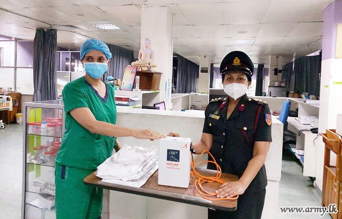 Old Visakhians Gift Medical Device to COVID Ward at Colombo Army Hospital