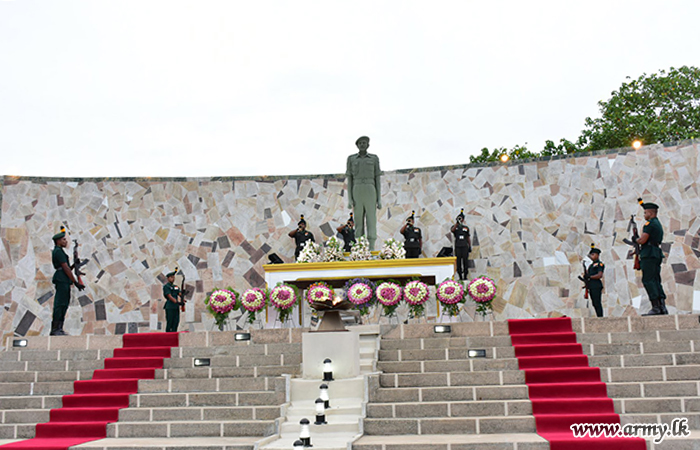 Memory of ‘Hasalaka War Hero’ Refreshed with Floral Tributes